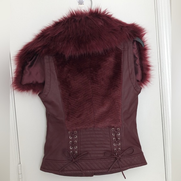 GUESS womens Sleeveless Posh Vest Size XS - Picture 8 of 13